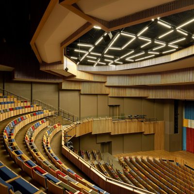 Vertical 1100 Cross Piece Grille at the University of Texas Rio Grande Valley Performing Arts Center. Page Southerland Page. Photo: Dror Baldinger.