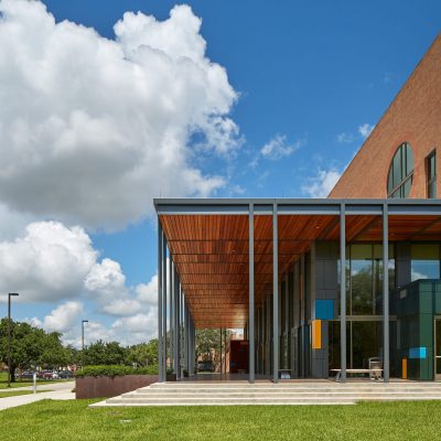 2100 Panelized Linear at the University of Texas Rio Grande Valley Performing Arts Center. Page Southerland Page. Photo: Dror Baldinger.