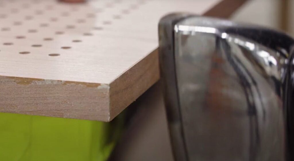 Cleaning up glue after delamination