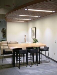 http://The%209Wood%200200%20Curved%20Trim%20in%20Walnut%20Veneer%20in%20an%20office%20setting.